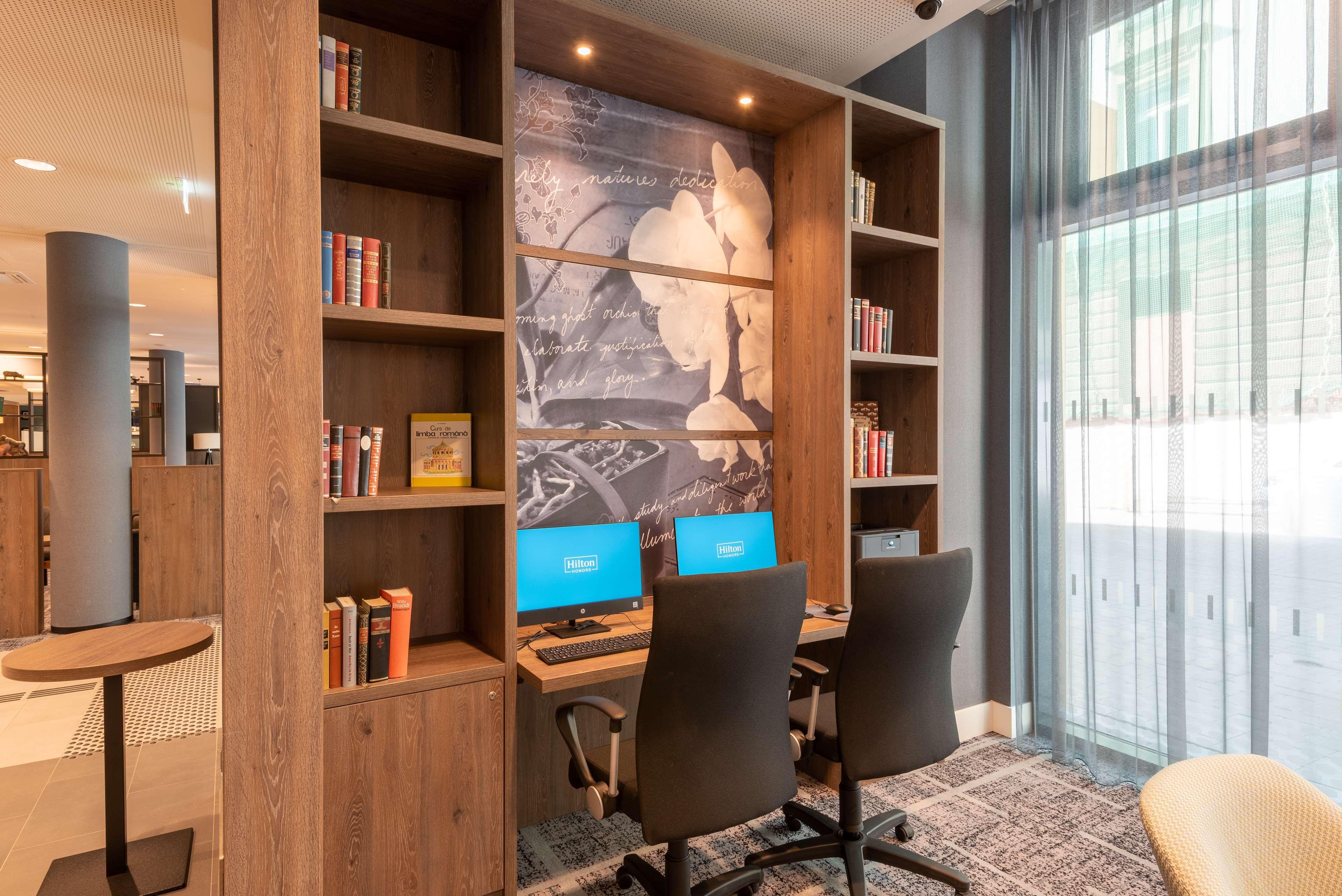 Hampton By Hilton Duesseldorf City Centre Екстериор снимка