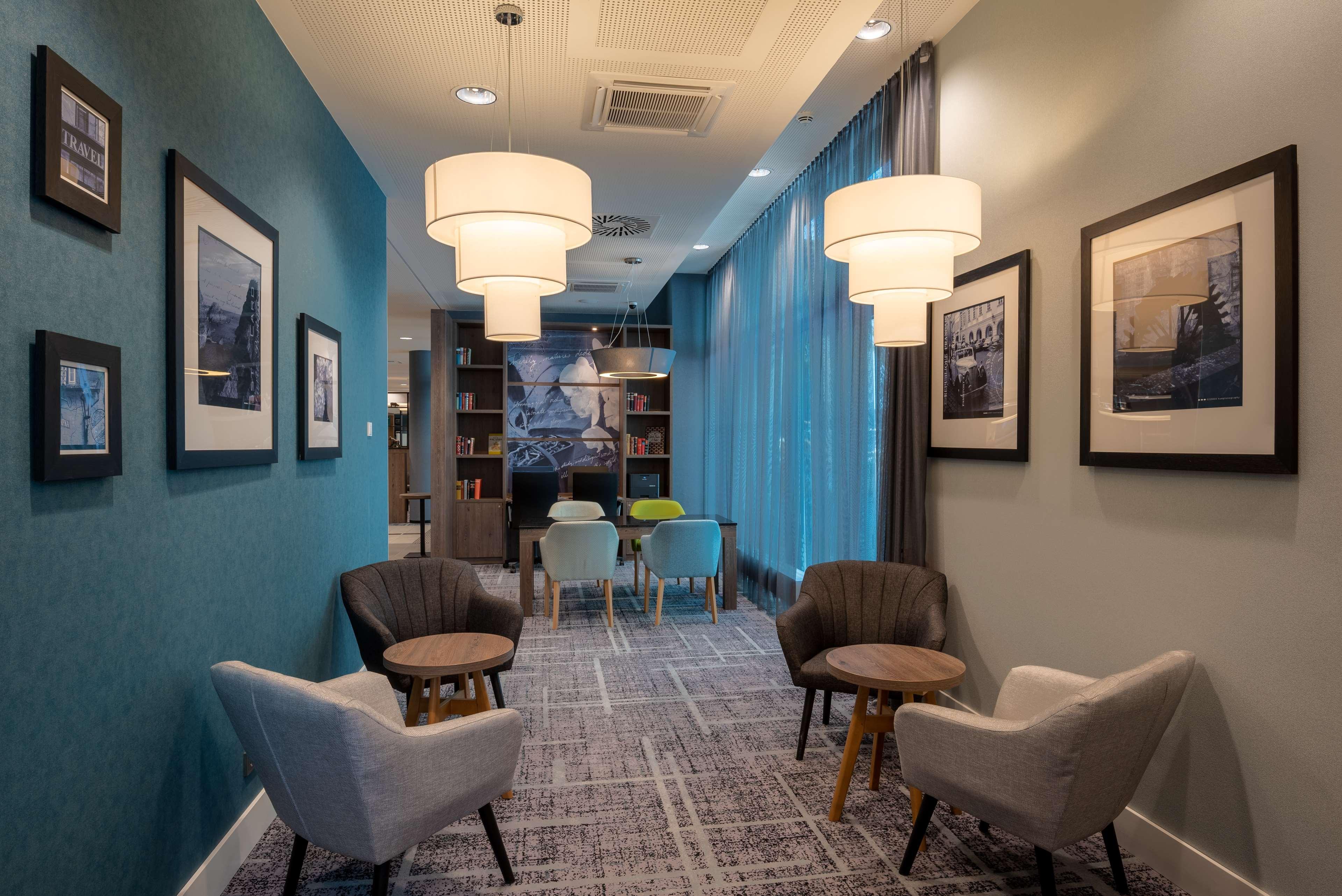 Hampton By Hilton Duesseldorf City Centre Екстериор снимка