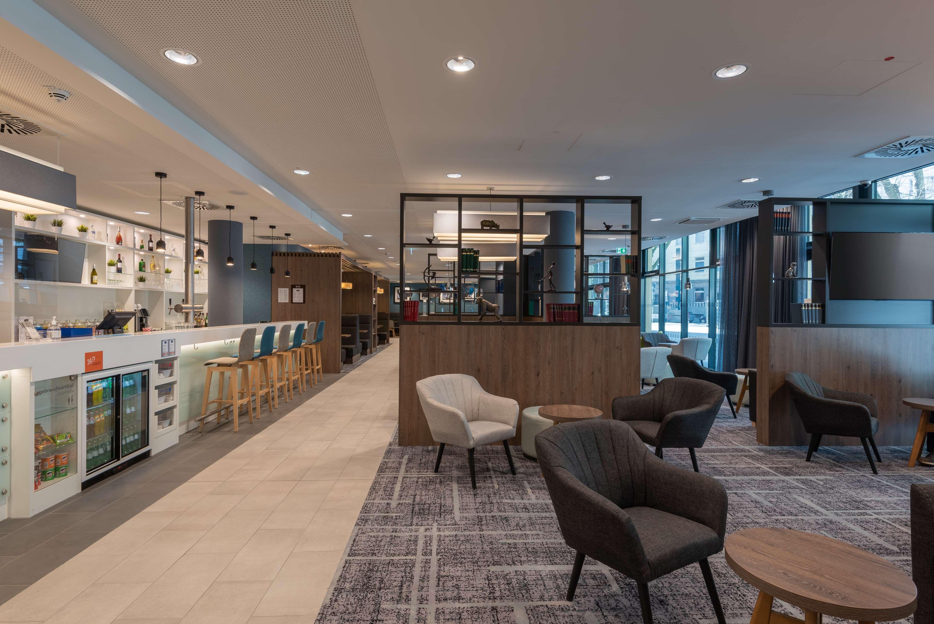 Hampton By Hilton Duesseldorf City Centre Екстериор снимка