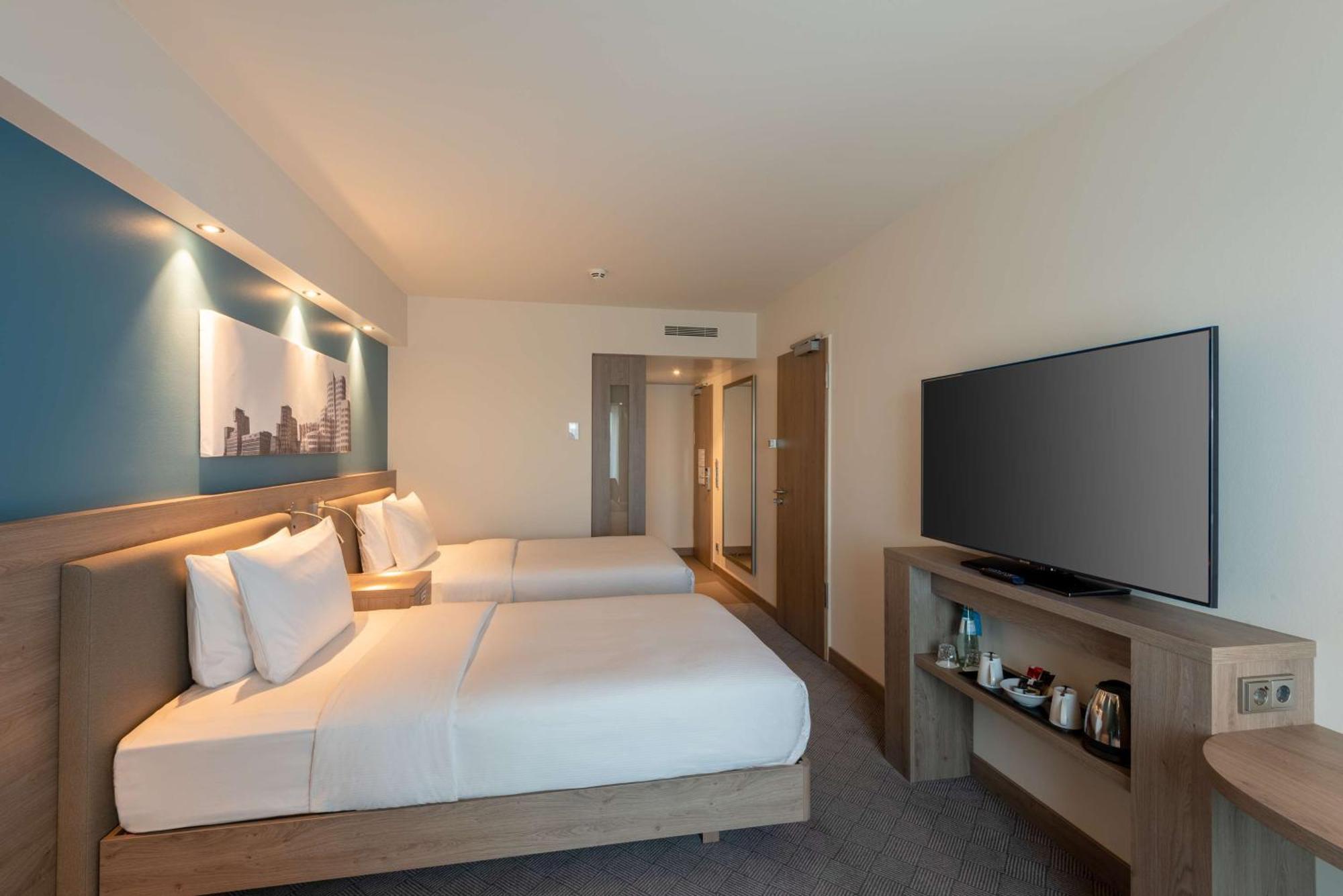 Hampton By Hilton Duesseldorf City Centre Екстериор снимка